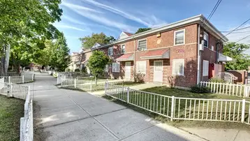 Trumbull Gardens Townhouses Bridgeport Ct Low Income Apartments